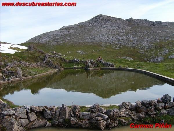 Laguna del Angliru